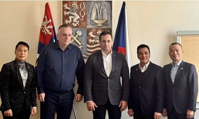 Karlovy Vary: Điểm hẹn giao thoa văn hoá Việt Nam tại châu Âu